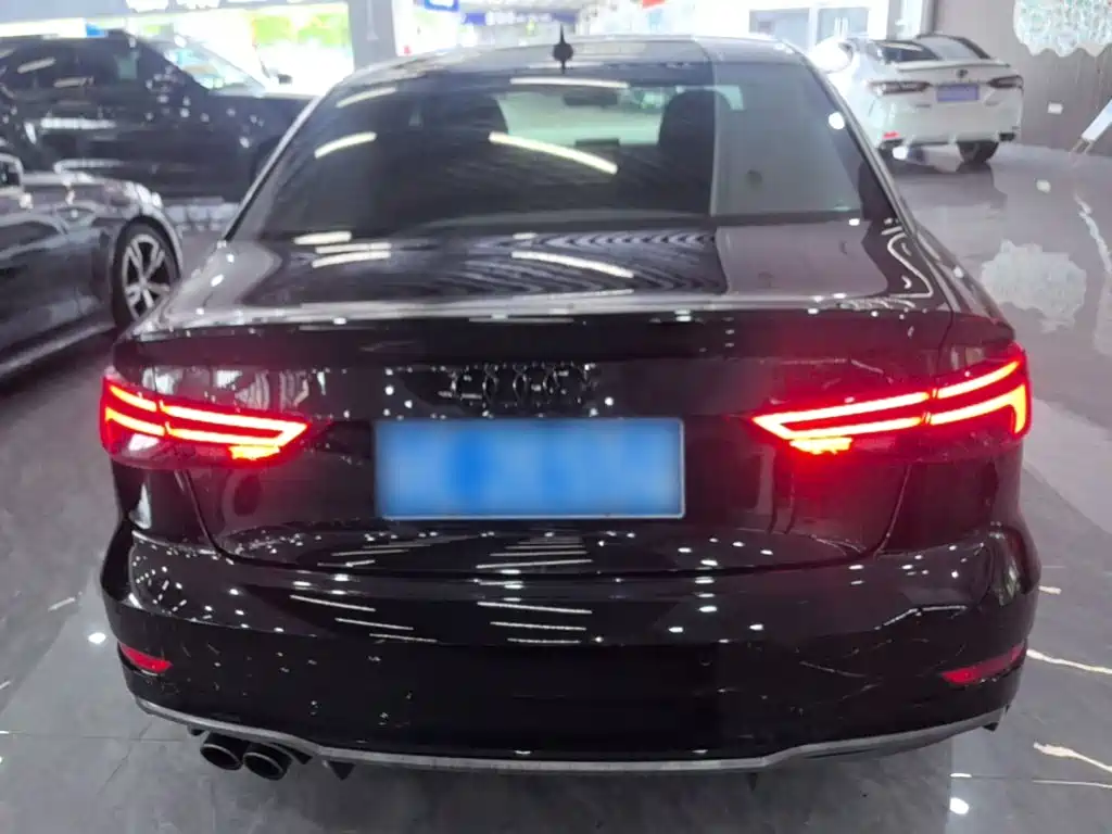 Audi A3 30 Anniversary Limousine 35 TFSI Sport