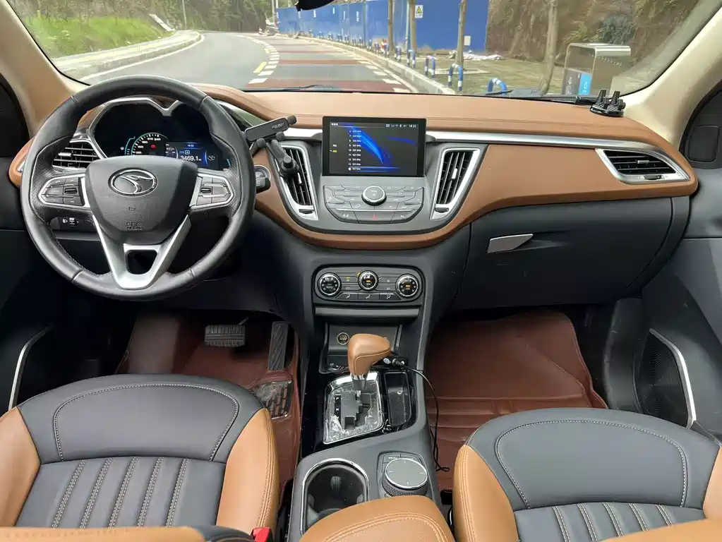 Soueast DX7 1.5 T Auto Luxury
