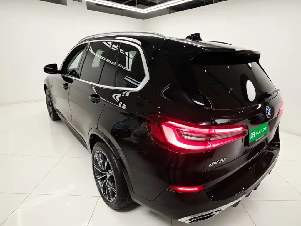 BMW X5 (Import) xDrive30 i M Sport Package