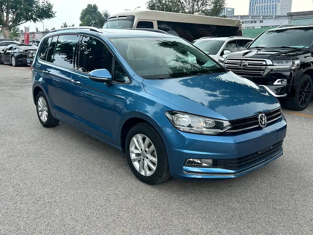 Touran Touran L 280 TSI DSG Comfort 7-seat CN-V