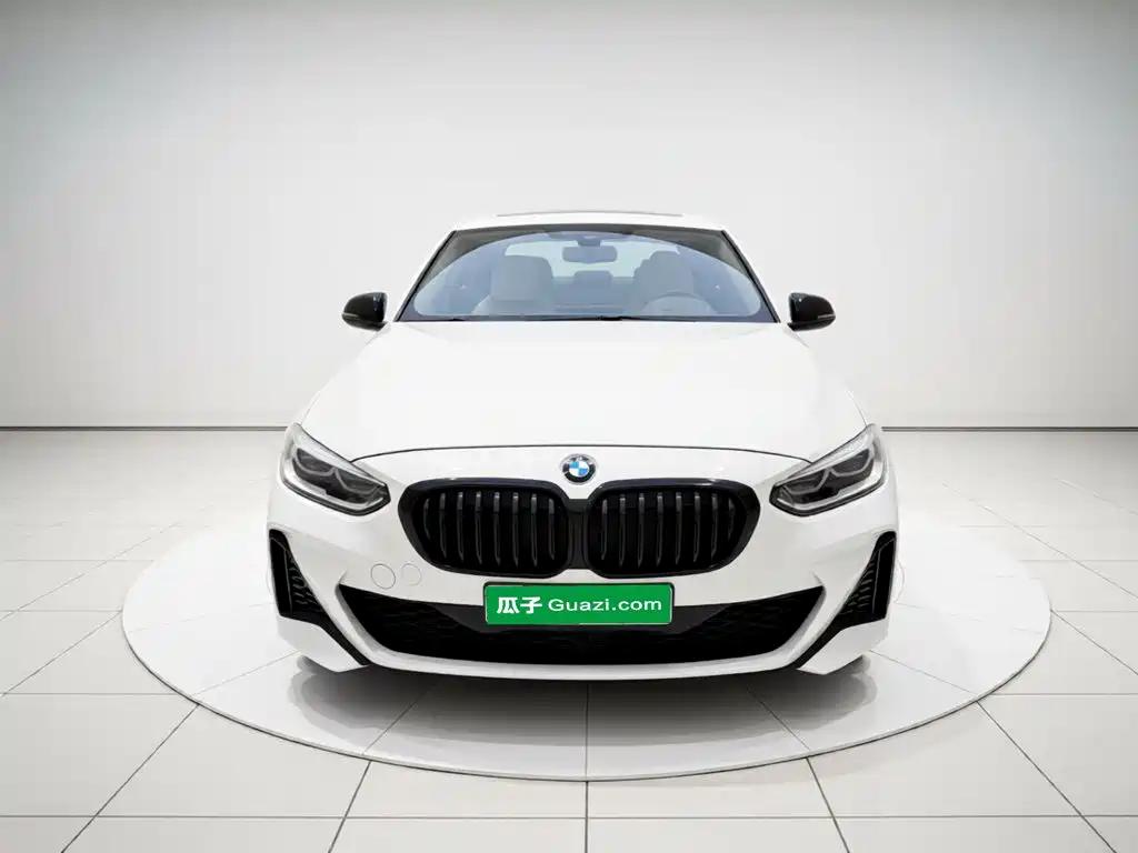 BMW 1 Series Facelift 120 i M Sport Night