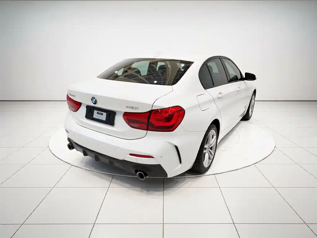 BMW 1 Series Facelift 120 i M Sport Night