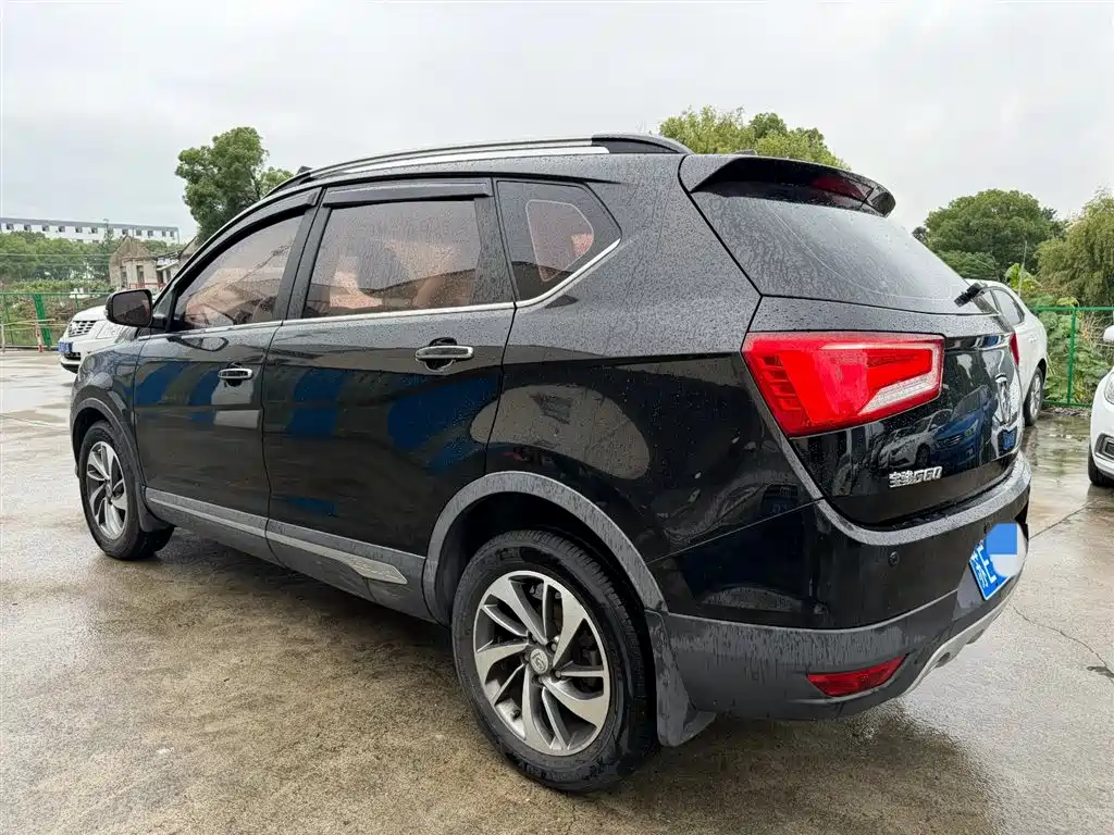 Baojun 560 1.8 L Manual Luxury