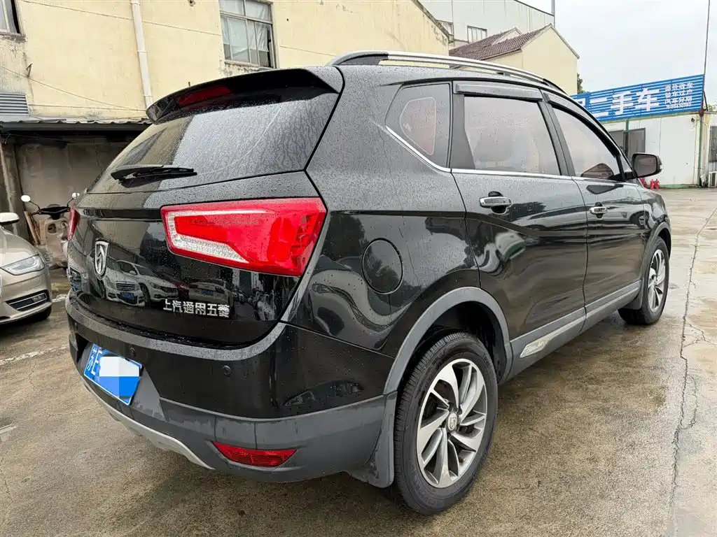 Baojun 560 1.8 L Manual Luxury