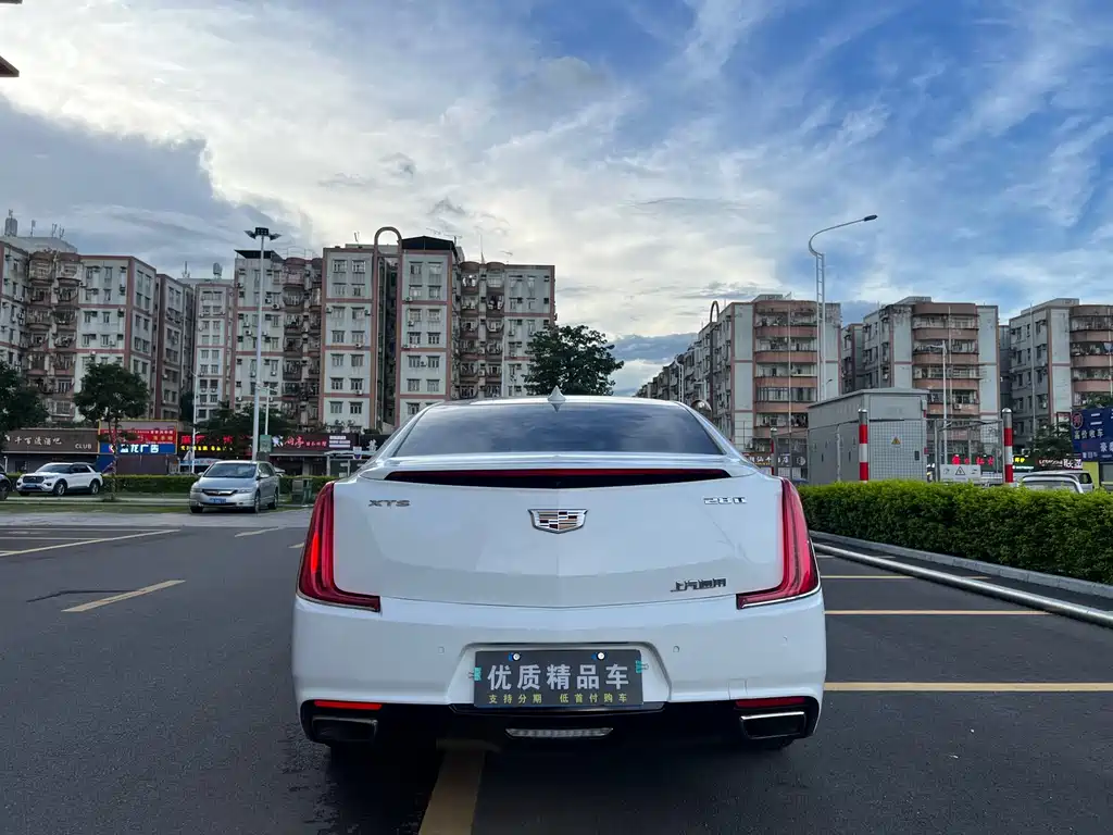 Cadillac XTS 28 T Elite