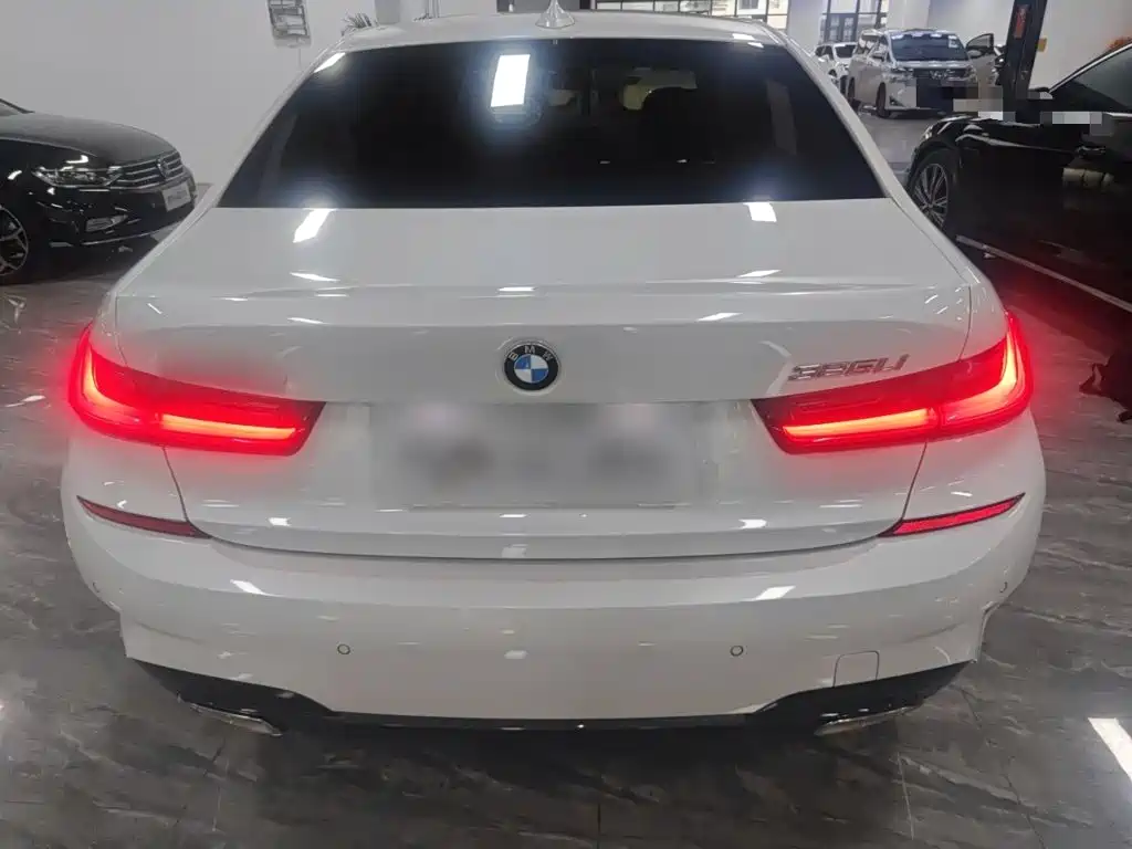 BMW 3 Series Facelift 325 Li M Sport Package