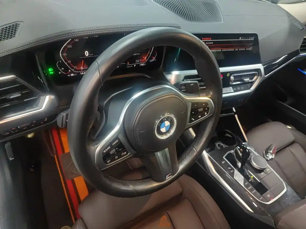 BMW 3 Series Facelift 325 Li M Sport Package