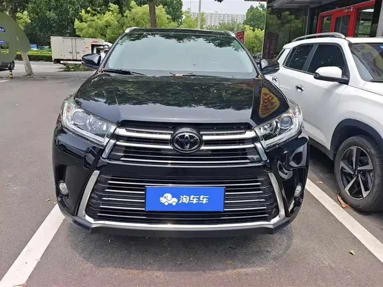 Toyota Highlander 2.0 T 4 WD Distinguished 7-seat CN-VI
