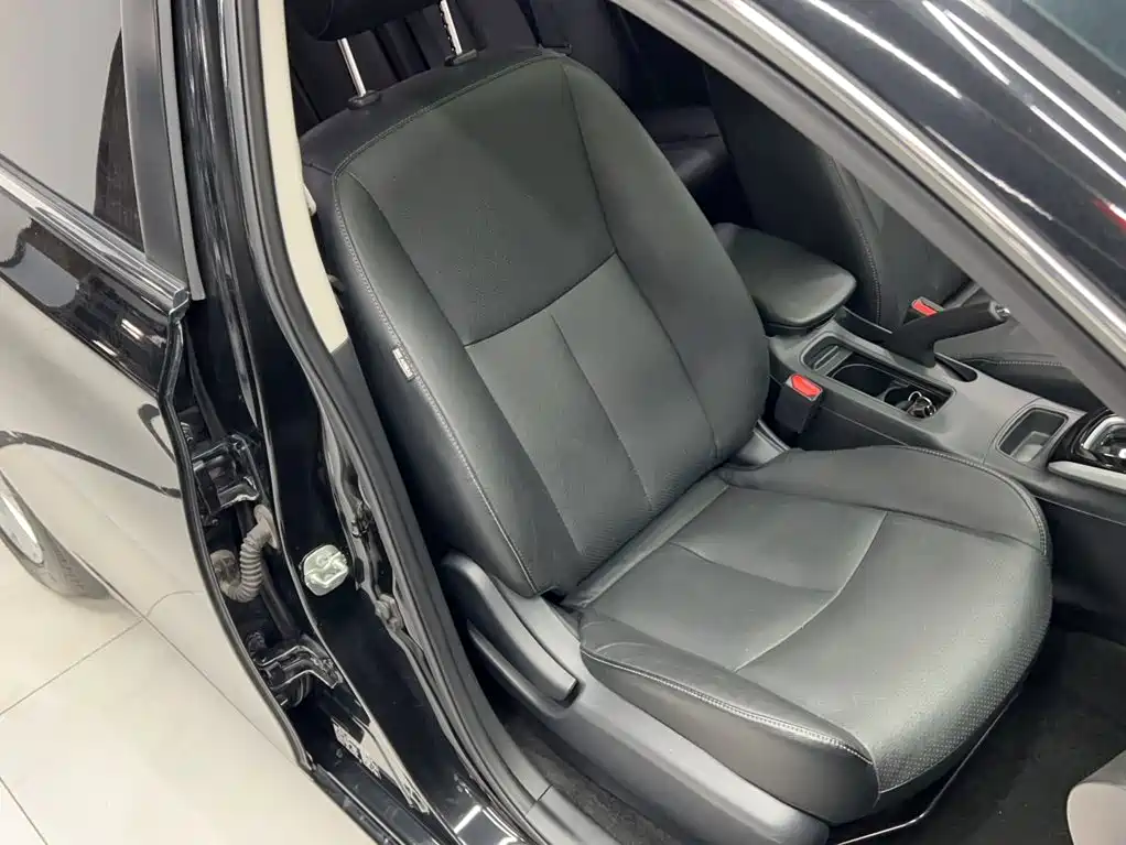 Sylphy 1.6 XV CVT Smart Enjoyment