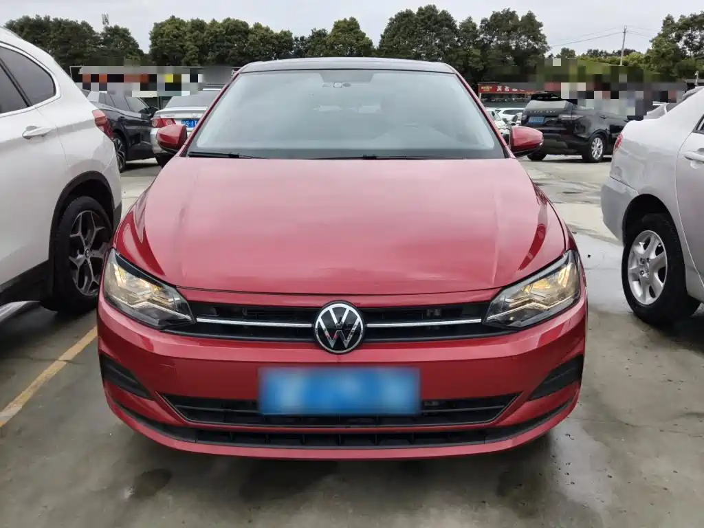 Polo Plus 1.5 L Auto Colorful Tech