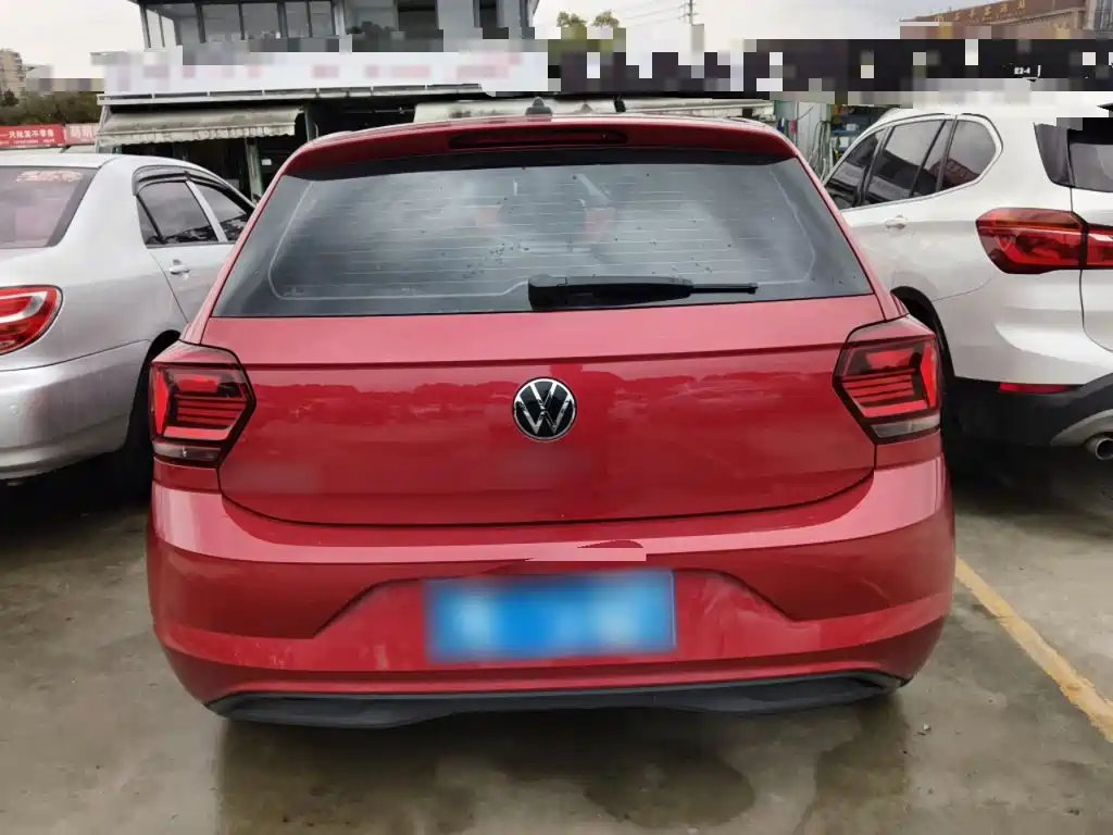 Polo Plus 1.5 L Auto Colorful Tech