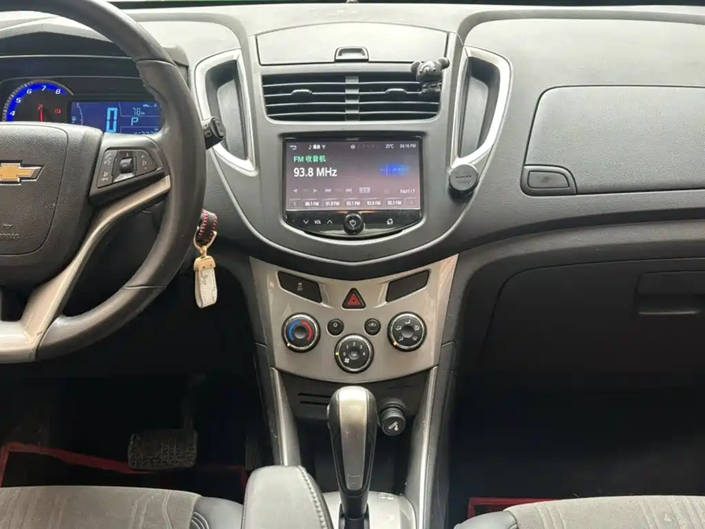 Tracker 1.4 T Auto 2 WD Luxury