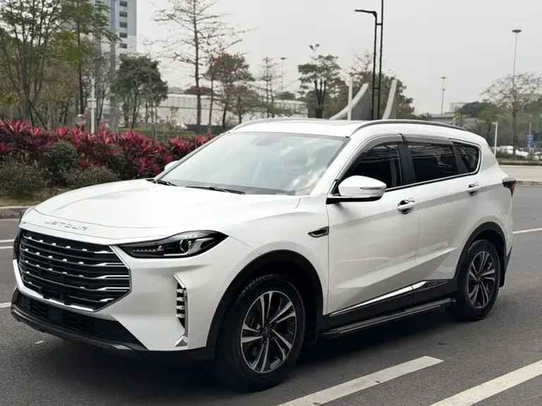 Jetour X70 PLUS 1.5 T DCT Mountain 7-seat