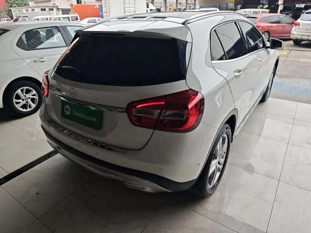 Mercedes-Benz GLA GLA 200 Dynamic