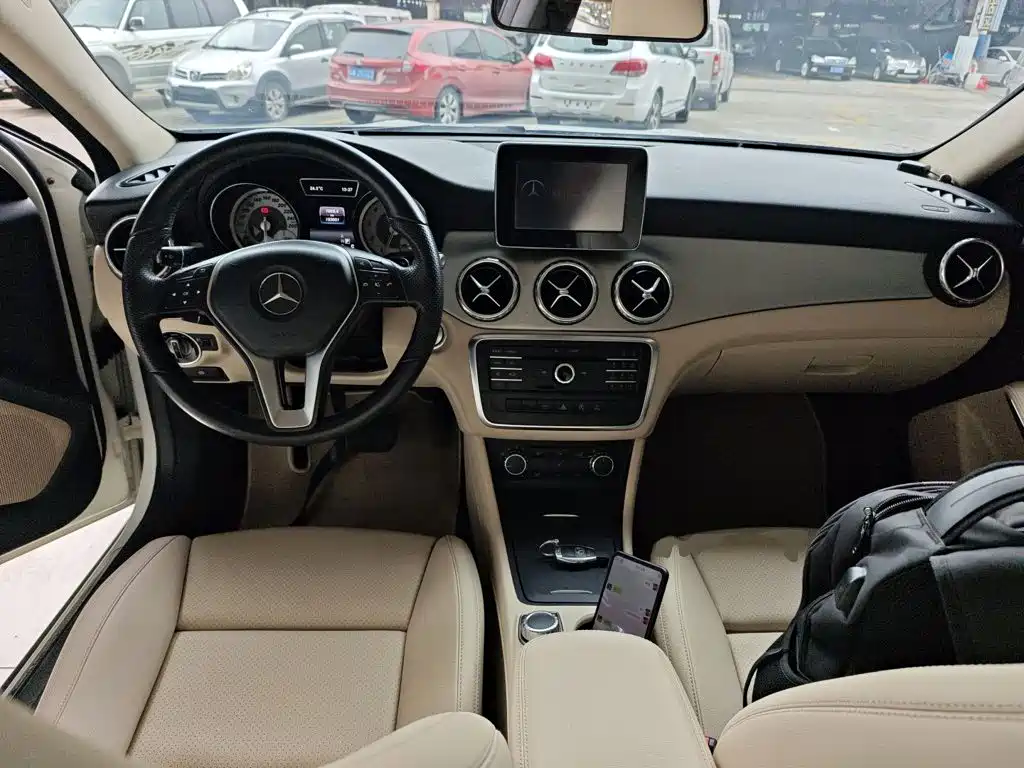 Mercedes-Benz GLA GLA 200 Dynamic