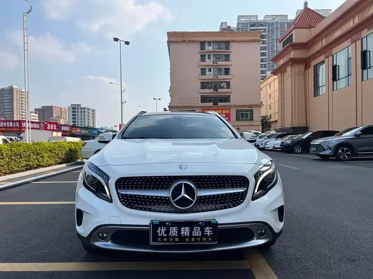 Mercedes-Benz GLA GLA 220 4 MATIC Fashion