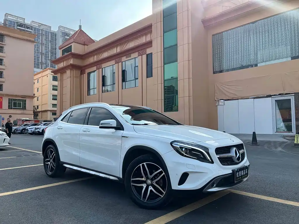 Mercedes-Benz GLA GLA 220 4 MATIC Fashion