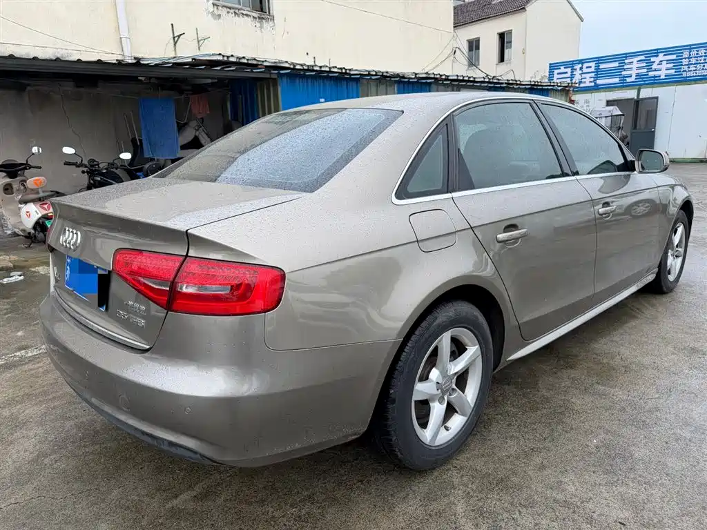 Audi A4 L 35 TFSI Auto Standard