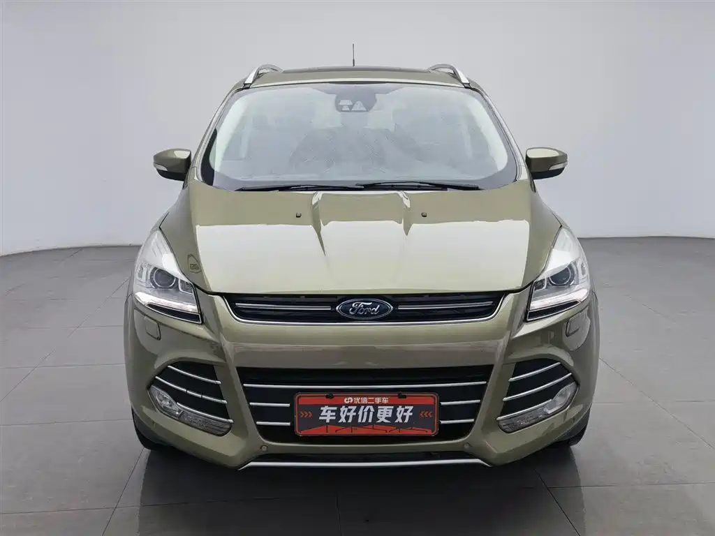 Kuga 2.0 L GTDi 4 WD Distinguished