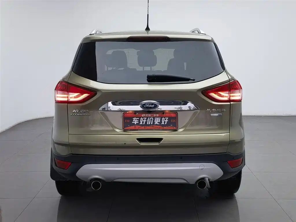 Kuga 2.0 L GTDi 4 WD Distinguished