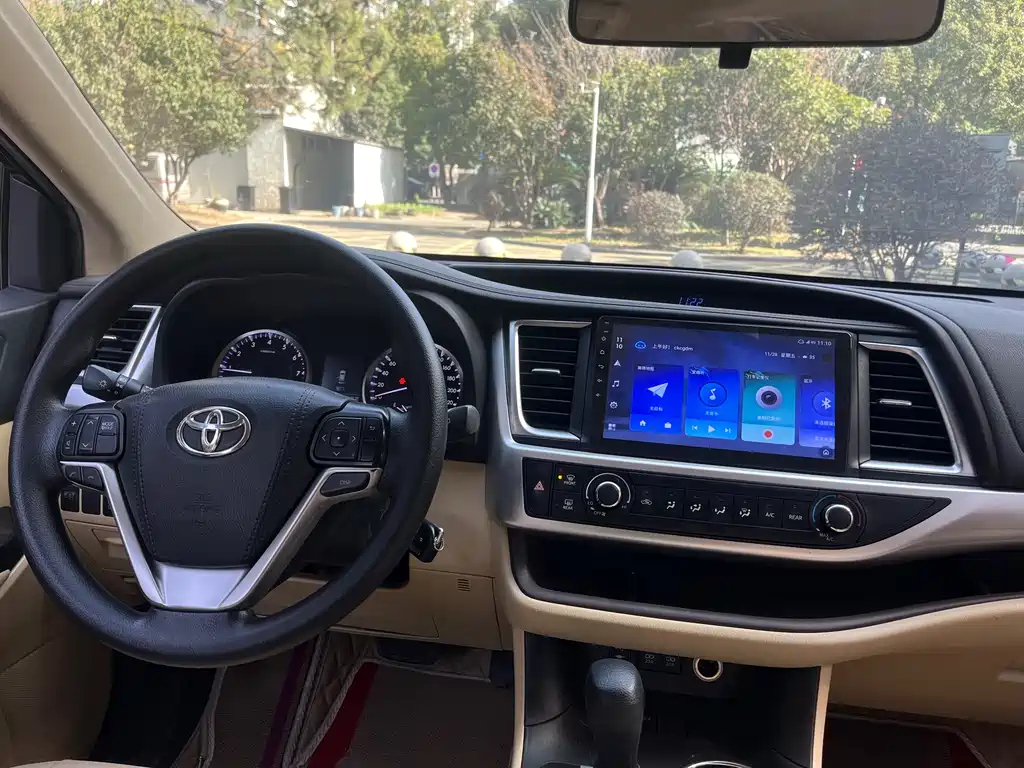 Highlander 2.0 T 2 WD Elite 5-seat