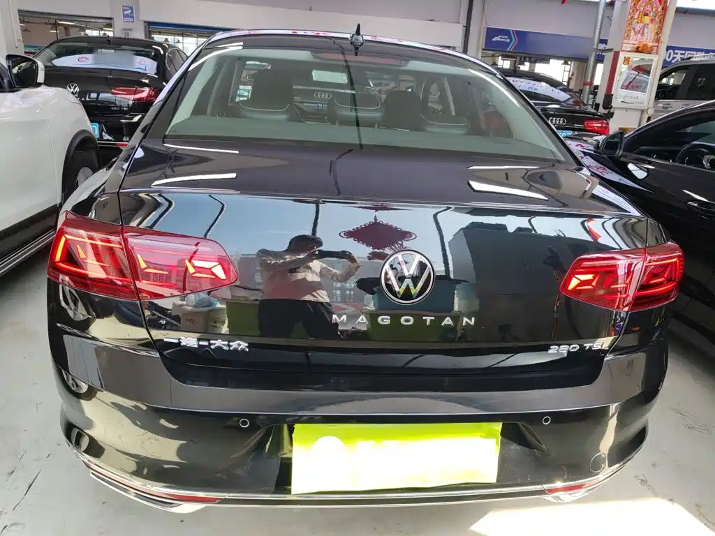 Magotan 200 10 K Commemorative 280 TSI DSG Comfort
