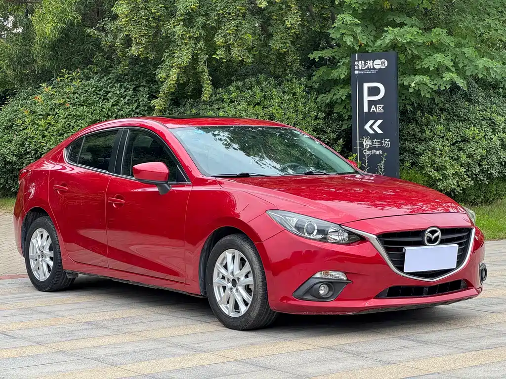 Mazda 3 Axela Sedan 1.5 L Auto Luxury