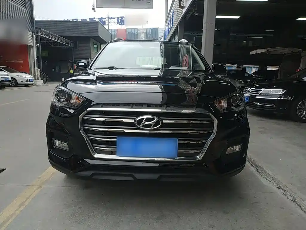 Hyundai ix35 2.0 L Auto 2 WD Brave · Smooth Enjoyment