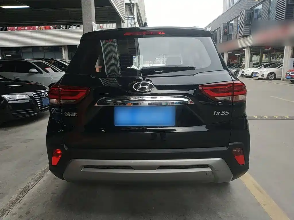 Hyundai ix35 2.0 L Auto 2 WD Brave · Smooth Enjoyment