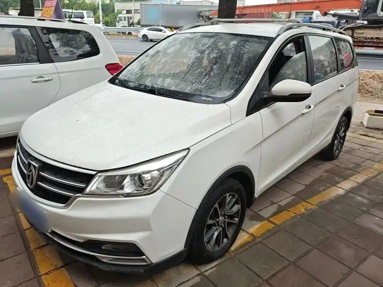 Baojun 730 1.5 T CVT Fashion 7-seat CN-VI
