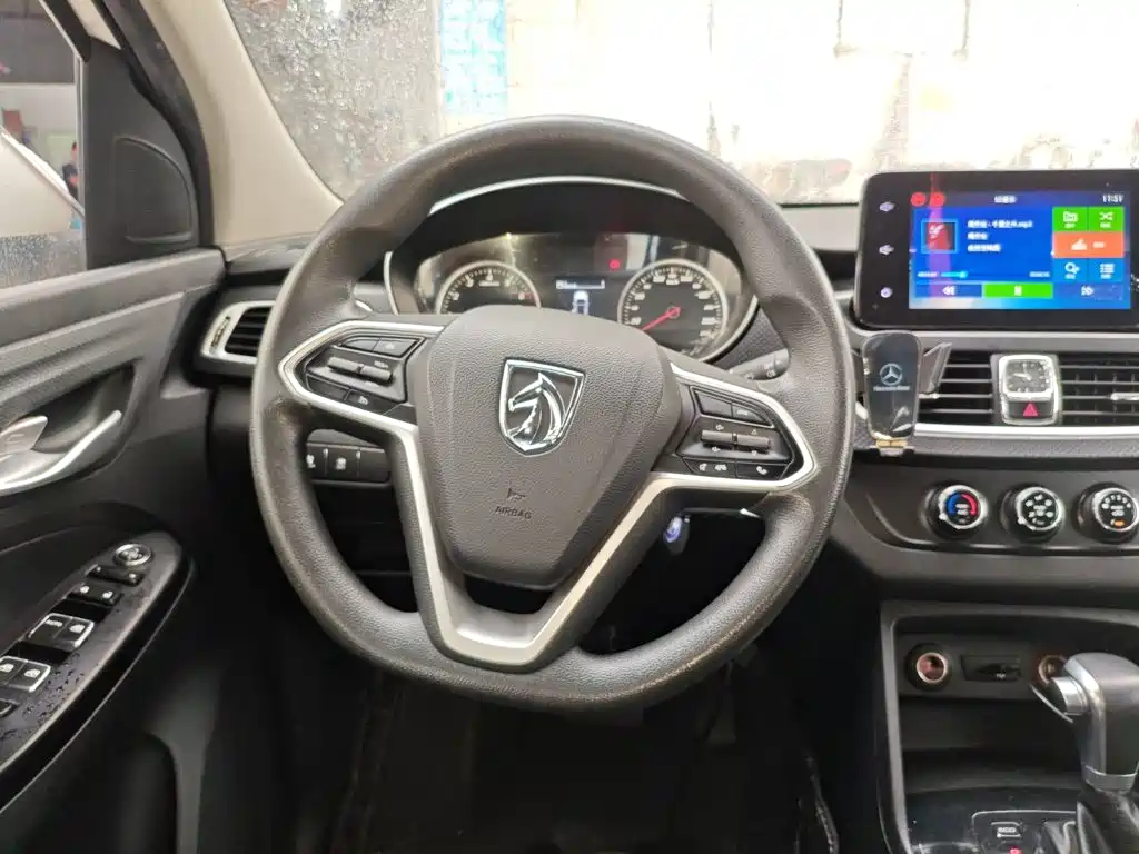 Baojun 730 1.5 T CVT Fashion 7-seat CN-VI