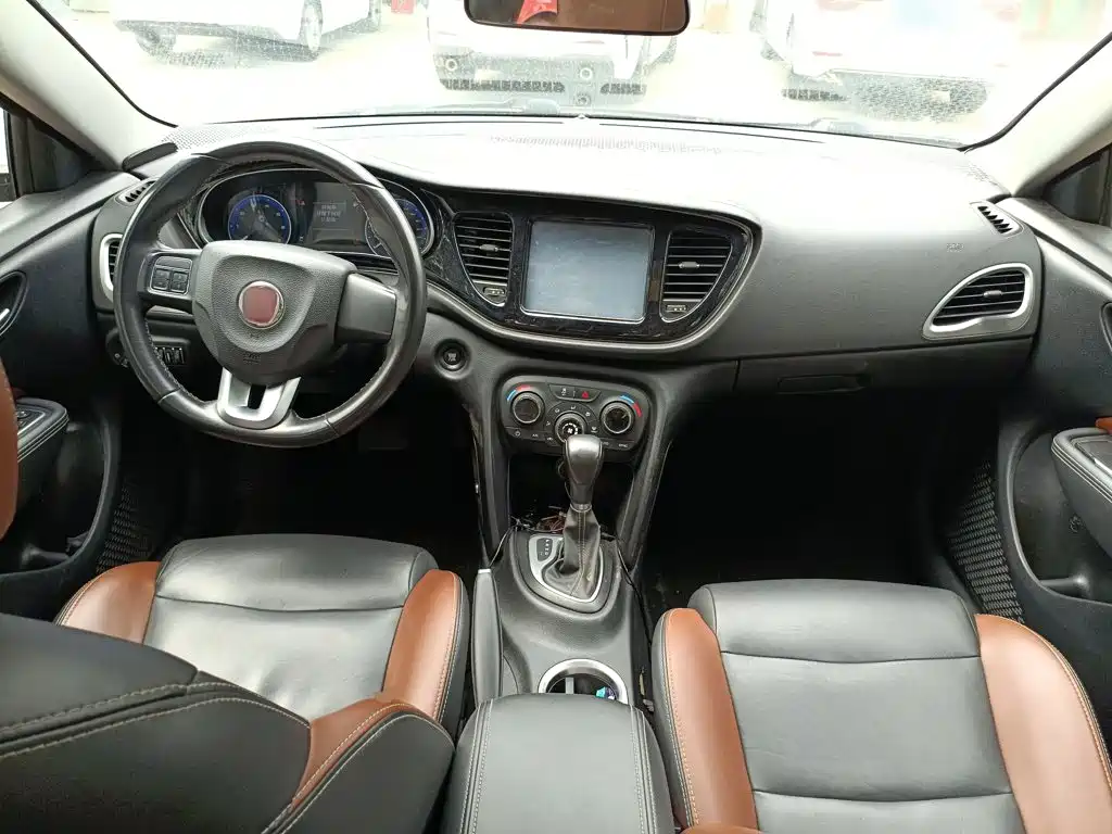 Viaggio 1.4 T Auto Power Enjoyment