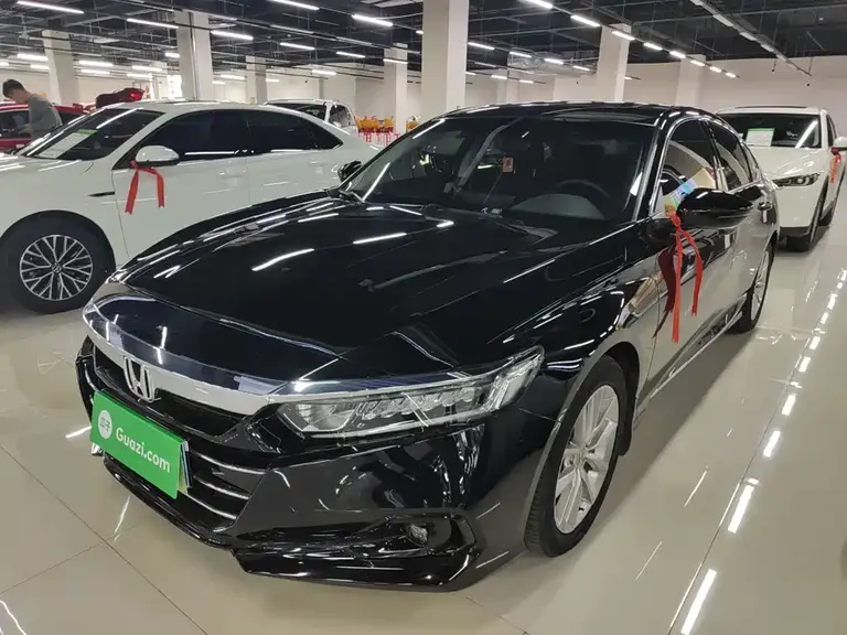 Honda Accord 260 TURBO Luxury