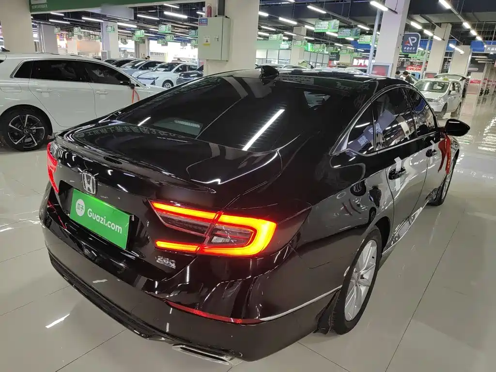 Accord 260 TURBO Luxury