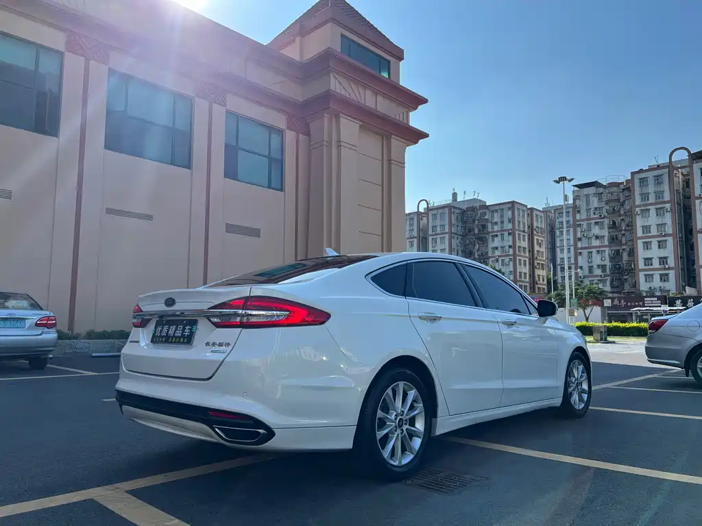 Mondeo EcoBoost 200 Fashion