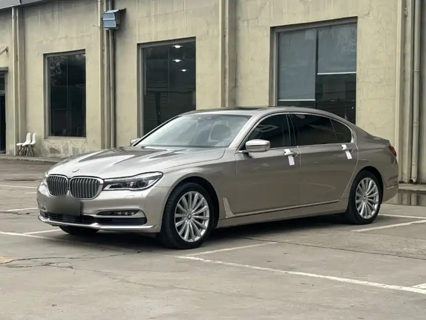 BMW 7 Series 740 Li xDrive Luxury