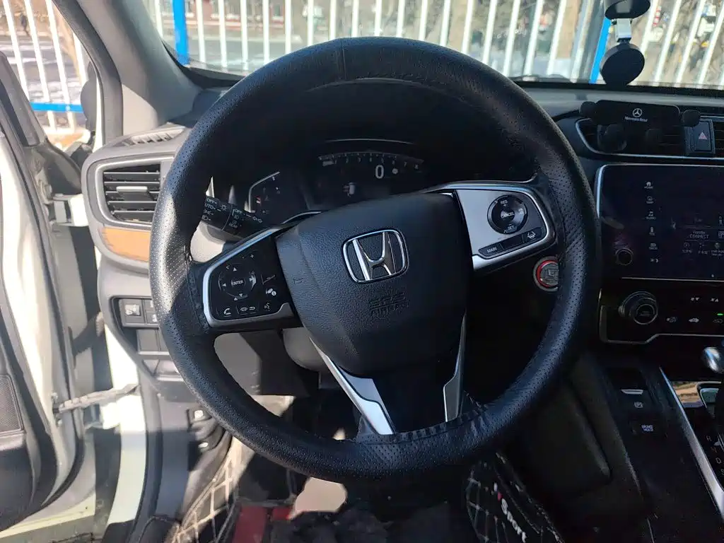 Honda CR-V 240 TURBO CVT 2 WD Style
