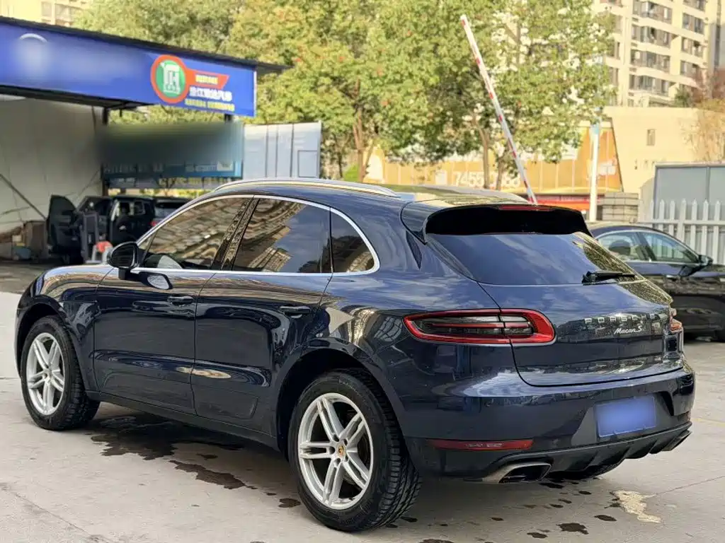 Macan Macan 2.0 T