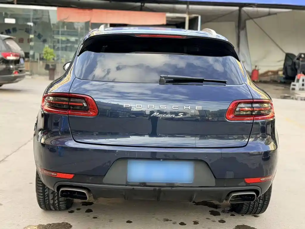 Macan Macan 2.0 T