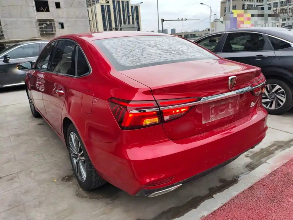 Roewe i6 Classic PLUS 1.6 L CVT 4 G Connected Glory Flagship