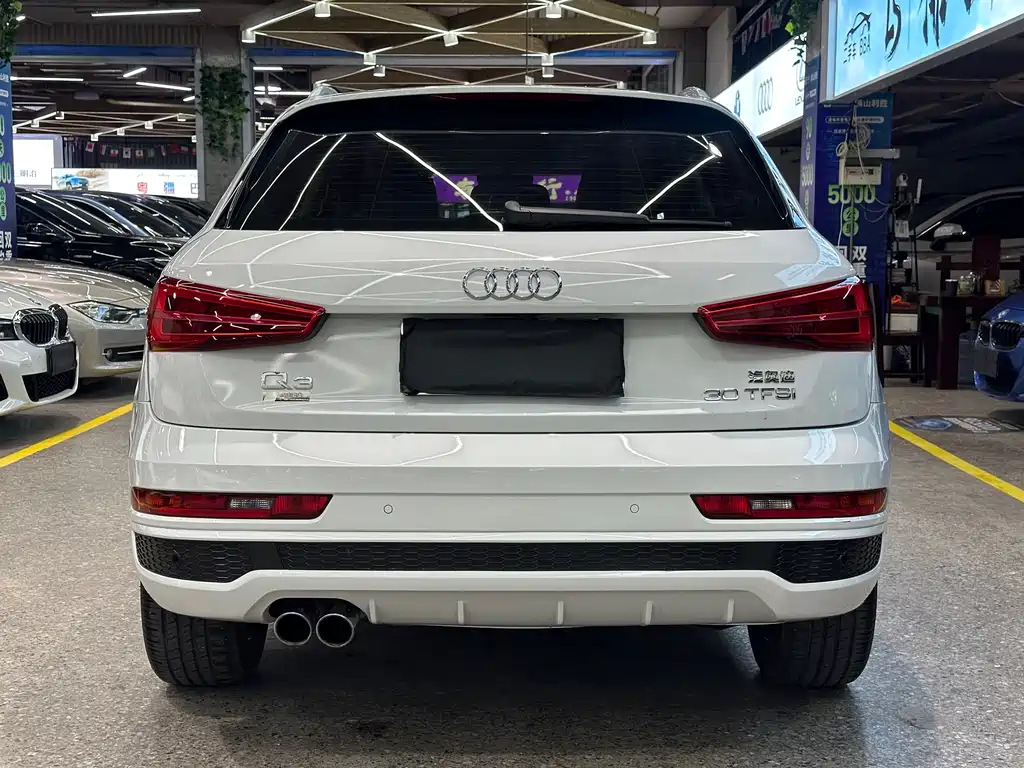 Audi Q3 30 TFSI Fashion Collector