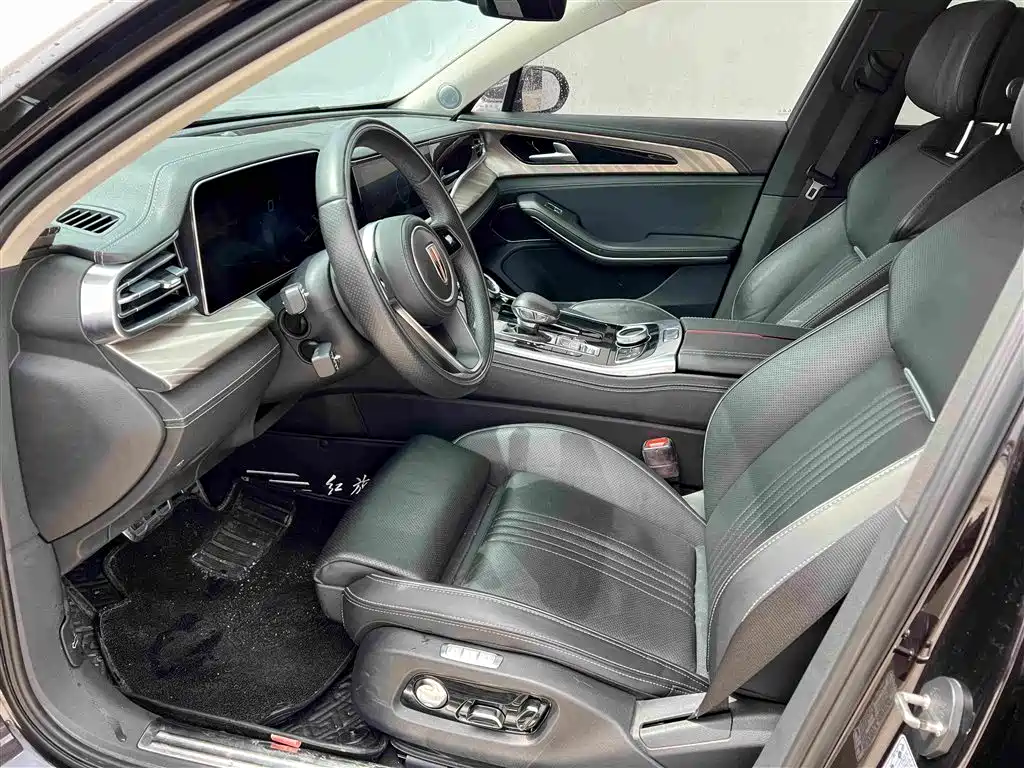 Hongqi H9 2.0 T Connected Flagship Enjoyment