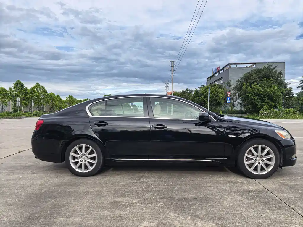 Lexus GS 300