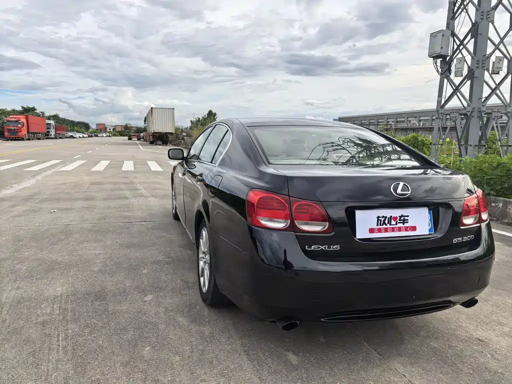 Lexus GS 300