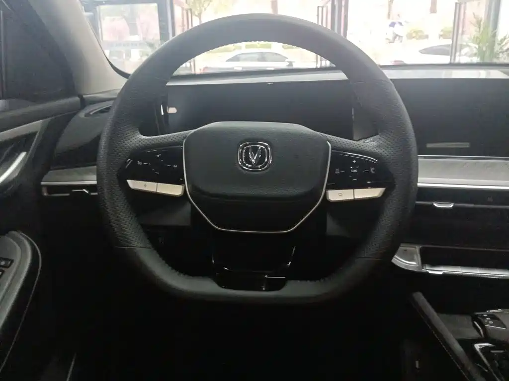 Eado Smooth Enjoyment PLUS Blue Whale NE 1.4 T GDI DCT Distinguished