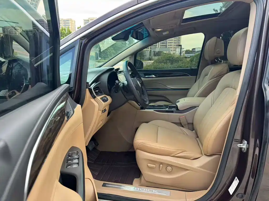 Buick GL8 ES 28 T Flagship CN-VI