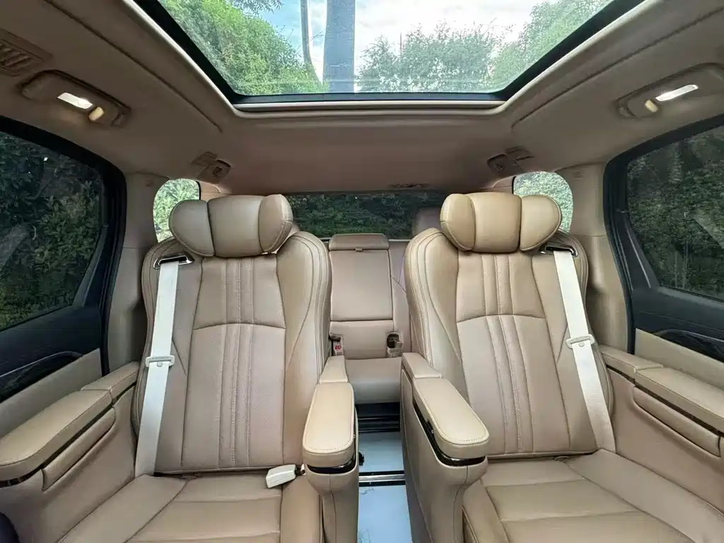 Buick GL8 ES 28 T Flagship CN-VI