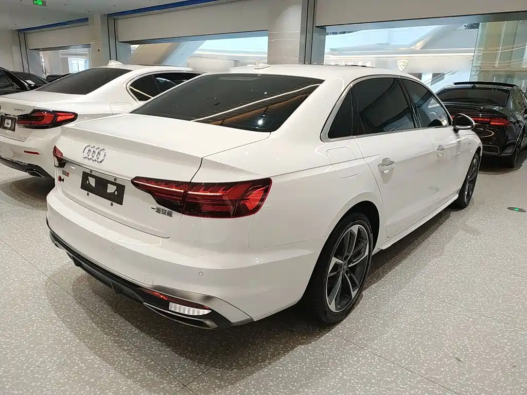 Audi A4 L 40 TFSI Fashion Dynamic