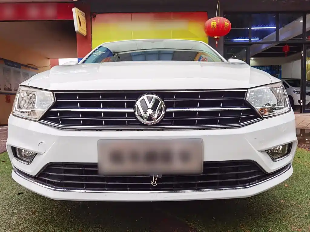 Bora 1.6 L Auto Comfort