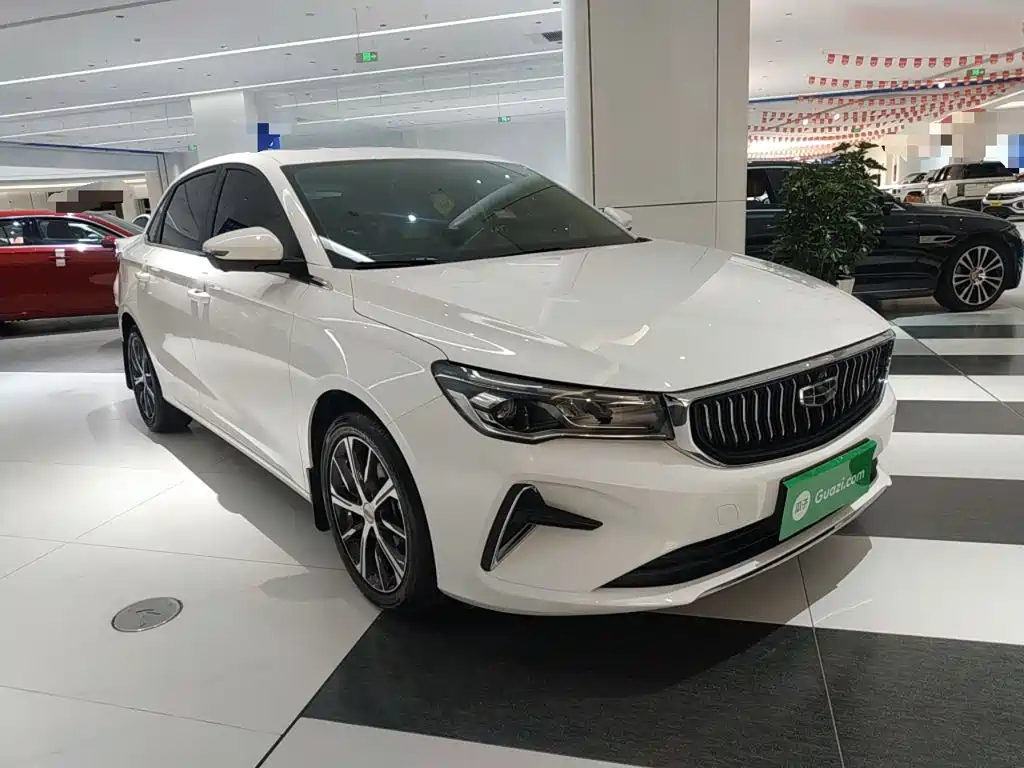 Emgrand 4 th Gen 1.5 L CVT Flagship